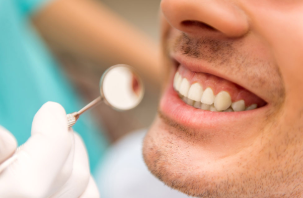 ultrasonic teeth cleaning
