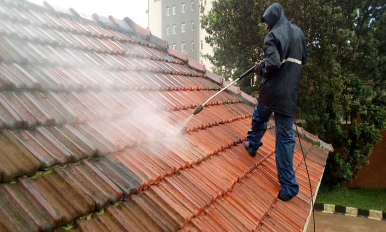 cleaning tile roof