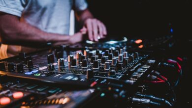 Ways a Corporate Event DJ