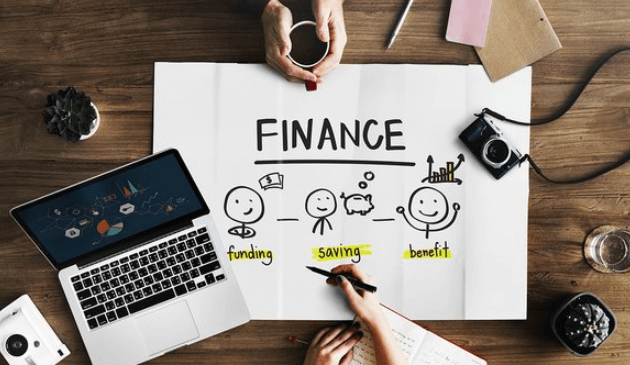 technorozen.com 7 tips to be a successful financial advisor in town