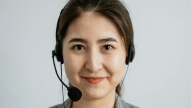 business customer support hotline
