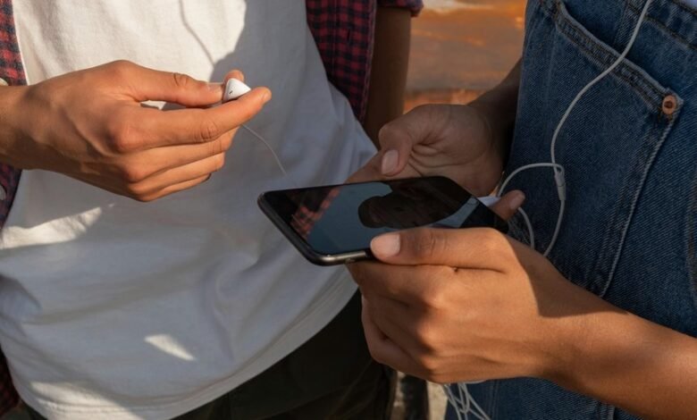 increasing social media contacts