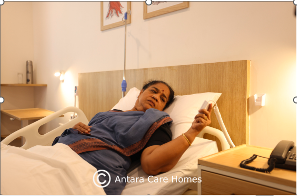 Living Solo vs. Living Social: Senior Citizen Accommodation in Delhi 